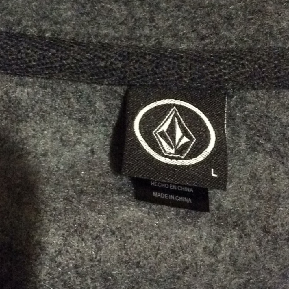 Men’s Volcom hoodie NWT - Picture 2 of 3